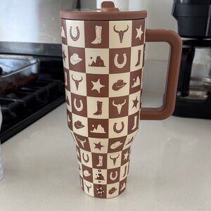 HydroJug Brown and Cream Western Checkered Travel Mug